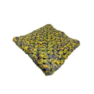 NEW hand crocheted baby blanket approximately 27X27 inches newborns 0-3 M 0-6 M